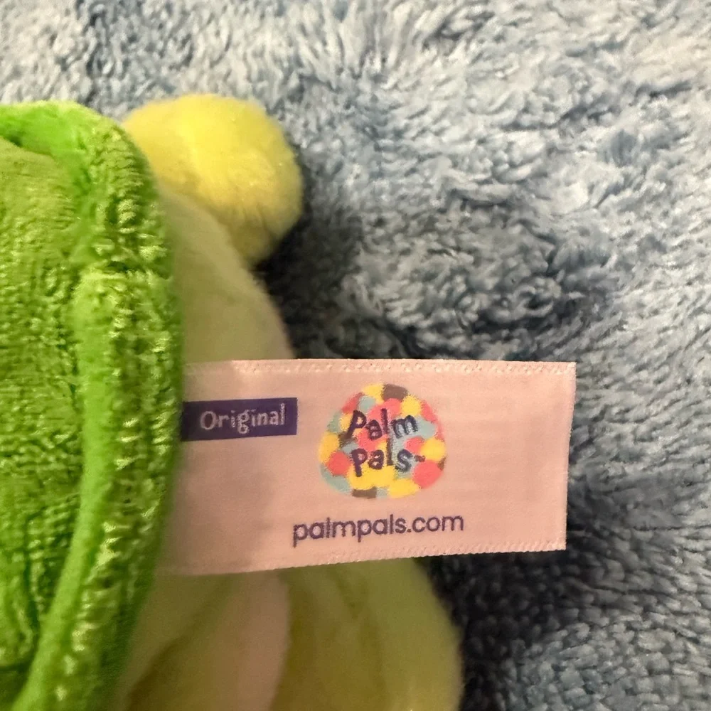 Palm Pals Plush Green Turtle Pet Toy - Soft Small-Pet Plush